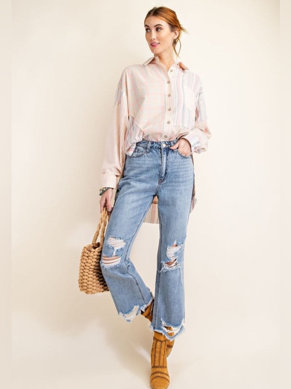 Easel Cropped Wide Leg Distressed High Rise Jeans Frayed Raw Hem - Size M